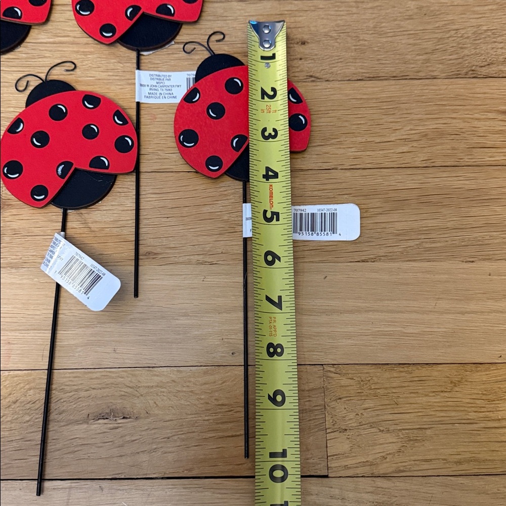 NWT Bundle of 4 - Red and Black Ladybugs Wooden Picks 🐞 - Picture 7 of 8